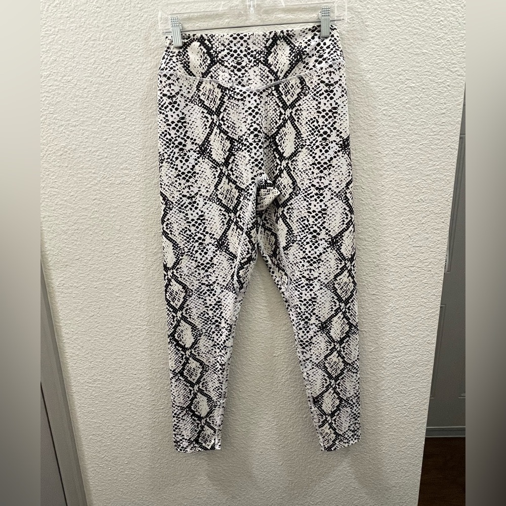 Balance Athletica (now Vitality) Leggings